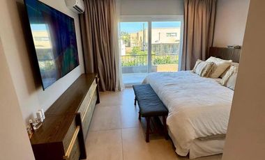 Casa en venta - 4 Dormitorios 4 Baños - Pilar