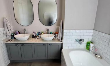 Casa en venta - 4 Dormitorios 4 Baños - Pilar