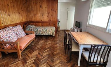 DEPARTAMENTO DE 2 AMBIENTES CON BAULERA EN ALQUILER TEMPORAL AMOBLADO. FLORIDA