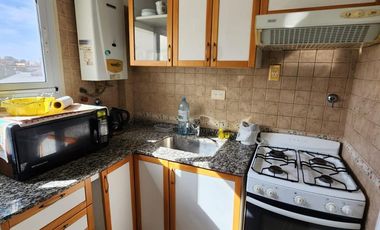 DEPARTAMENTO DE 2 AMBIENTES CON BAULERA EN ALQUILER TEMPORAL AMOBLADO. FLORIDA