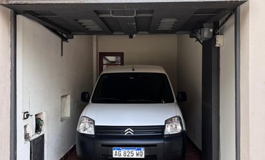 Casa 6 ambientes sobre lote propio - Villa Crespo