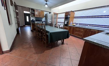 Casa 6 ambientes sobre lote propio - Villa Crespo