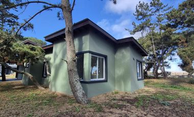 Casa en venta - 3 Dormitorios 2 Baños - Costa del Este