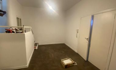 Departamento tipo loft con balcón en Centro, SIN EXPENSAS