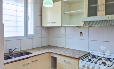 VENTA DE DUPLEX DOS DORMITORIOS - CENTENARIO