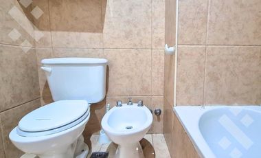 VENTA DE DUPLEX DOS DORMITORIOS - CENTENARIO