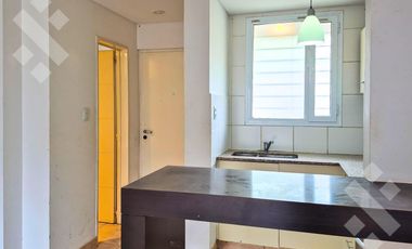 VENTA DE DUPLEX DOS DORMITORIOS - CENTENARIO