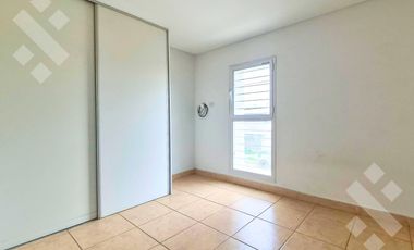 VENTA DE DUPLEX DOS DORMITORIOS - CENTENARIO