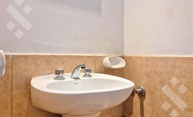 VENTA DE DUPLEX DOS DORMITORIOS - CENTENARIO