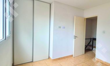 VENTA DE DUPLEX DOS DORMITORIOS - CENTENARIO