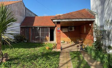 Casa 2 dormitorios lomas de zamora