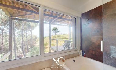 Casa en venta en Costa Esmeralda, barrio residencial