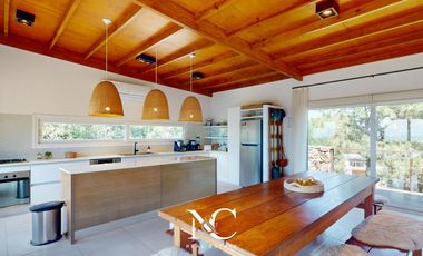 Casa en venta en Costa Esmeralda, barrio residencial