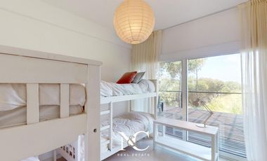 Casa en venta en Costa Esmeralda, barrio residencial