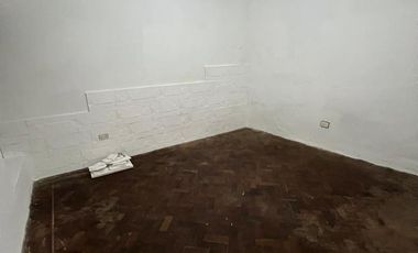 Hipólito Yrigoyen al 3900. PH en Lanús Oeste