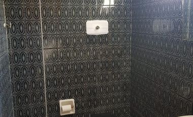 Casa en alquiler - 1 Dormitorio 1 Baño - 300Mts2 - Temperley