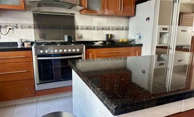 Venta Interlomas excelente Casa en privada con Jardín