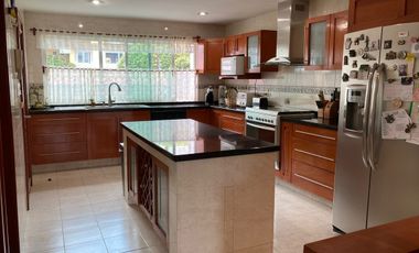 Venta Interlomas excelente Casa en privada con Jardín