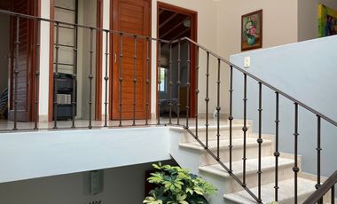 Venta Interlomas excelente Casa en privada con Jardín