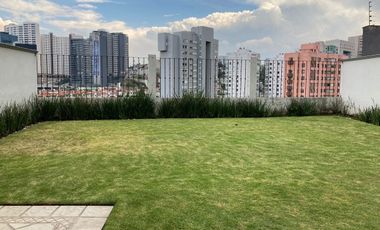 Venta Interlomas excelente Casa en privada con Jardín