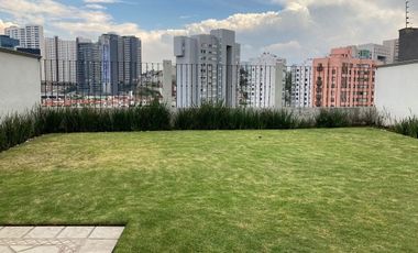 Venta Interlomas excelente Casa en privada con Jardín