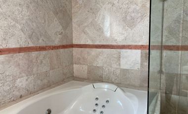 Venta Interlomas excelente Casa en privada con Jardín