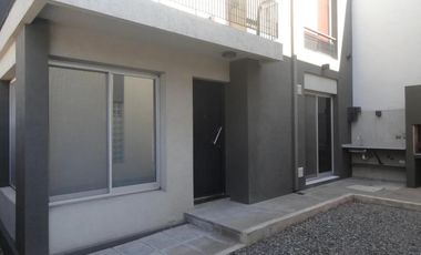 Dúplex en venta - 2 Dormitorios 2 Baños - San Fernando