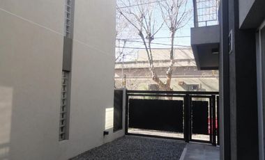 Dúplex en venta - 2 Dormitorios 2 Baños - San Fernando