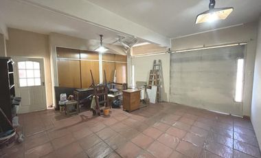 APTO CRÉDITO  2 cocheras con baulera