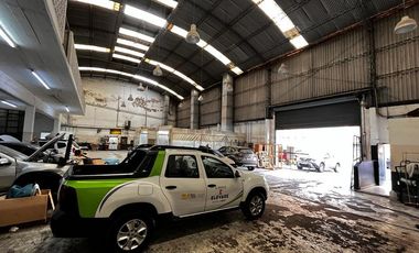 Desarrollado s/cinco lotes unificados con sup. de 860 m2 de forma rectangular, en Gerli