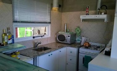 Casa en venta - 2 Dormitorios 1 Baño - 398Mts2 - Playas Doradas