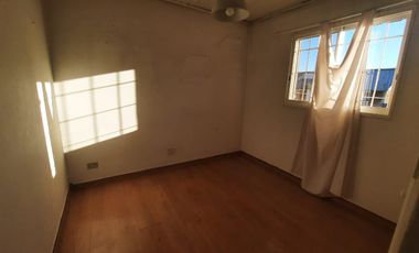 PH en calle Varvarco