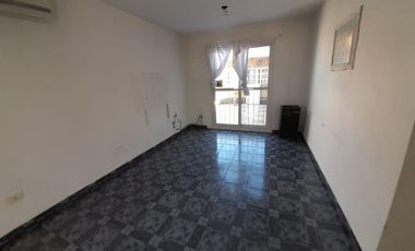 PH en calle Varvarco