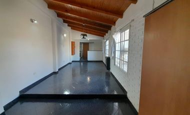 PH en calle Varvarco