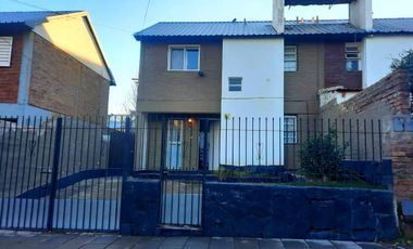 PH en calle Varvarco