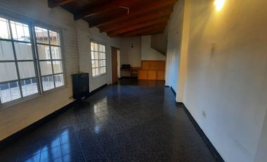 PH en calle Varvarco