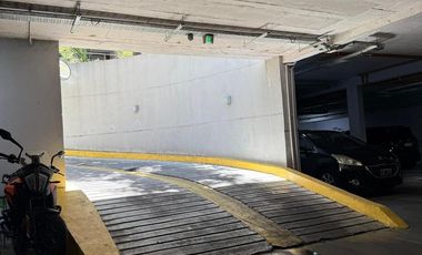 Cochera en Temperley