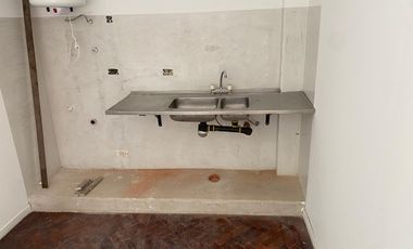 Centro-Montevideo esq.Perón-2amb fte-A nuevo-Categoría- 45m2