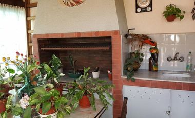 EDIFICIO COMERCIAL CON VIVIENDA, LOCAL Y SALON