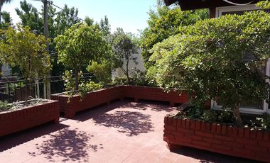 EDIFICIO COMERCIAL CON VIVIENDA, LOCAL Y SALON