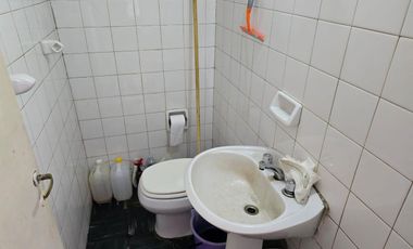 Venta Local comercial en barrio República de la Sexta