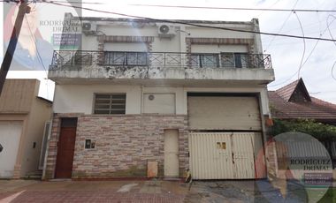 Galpón y oficina de trabajo en Turdera - 686 m2, lote en 