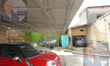 Galpón y oficina de trabajo en Turdera - 686 m2, lote en 