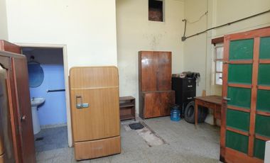 Galpón y oficina de trabajo en Turdera - 686 m2, lote en 