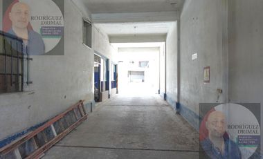 Galpón y oficina de trabajo en Turdera - 686 m2, lote en 