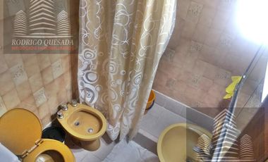 Amplio mono ambiente - Todos los servicios !!!