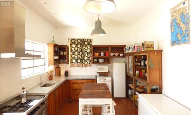 Casa en venta - 3 Dormitorios 2 Baños - 840Mts2 - Uriburu, La Pampa