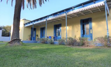 Casa en venta - 3 Dormitorios 2 Baños - 840Mts2 - Uriburu, La Pampa