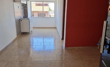 Locales y deptos en Block CON RENTA