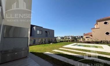 Casa 4 ambientes con pileta en venta y alquiler - Hudson Park